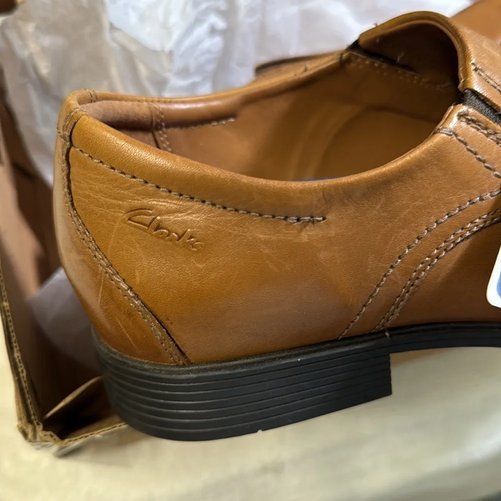 Clarks Men’s Whiddon Step Loafers- Size 8.5 - Dark Tan Leather